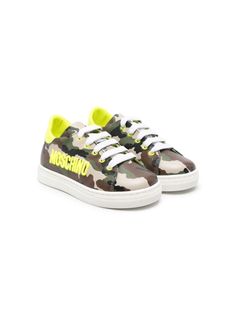 brown/multicolour calf leather embroidered logo to the side camouflage pattern contrasting heel counter front lace-up fastening round toe branded leather insole flat rubber sole Camouflage Sneakers, Moschino Kids, Kids Logo, Boys Shoes, Logo Embroidered, Moschino, Calf Leather, Lace Front, Camouflage