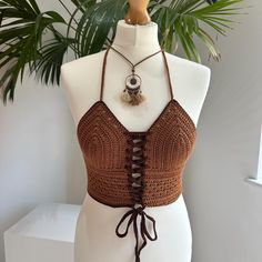 Fitted Brown Halter Neck Crop Top, Fitted Bohemian Brown Crop Top, Festival Brown Crochet Lace Top, Bohemian Brown Crochet Top For Festival, Brown Halter Neck Crop Top For Beach, Beach Crochet Top In Brown, Beach Brown Crochet Top, Crochet Bralette Top, Fashion Illustration Poses