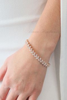 Jewerly Bracelets, Diamond Bracelet Design, Gold Bridal Jewellery Sets, Jewelry Bracelets Gold, Bracelets Gold, Kids Create, Bangles Jewelry Designs, Diamond Jewelry Designs, Bracelets Gold Diamond