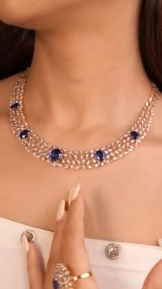 Stylish Diamond Rings, Sapphire Necklace Indian, Diamond Neck Piece Jewellery, Simple Indian Diamond Necklace, Tanishq Diamond Necklace, Stones Necklace Gold, Simple Diamond Choker Indian, Blue Stone Work Necklace For Wedding