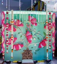 Indian Traditional Wedding Decor, Halfsaree Function Decoration Ideas, Lotus Backdrop Decoration, Srimantham Decoration At Home, Lotus Decoration Ideas, Srimantham Decoration At Home Simple, Sreemantham Decoration, Lotus Flower Decoration, Tree Wedding Decor