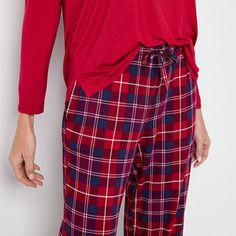 You'll love adding this Liz Claiborne women's Cool and Calm 2-piece pajama set to your wind-down routine. It's made from soft stretch-jersey with breathable, temperature-regulating, and moisture-wicking fibers to activate cooling all night. It includes a long-sleeve henley top and coordinating printed pants with a drawstring waistband and side slip pockets.# Pieces In Set: 21st Piece Description: Top1st Piece Apparel Length: 26 Inches1st Piece Fabric: Jersey1st Piece Fiber Content: 95% Rayon, 5… Henley Top, Pajama Sets, Printed Pants, Drawstring Waistband, Liz Claiborne, Women Long Sleeve, Pajama Set, 2 Piece, Moisture Wicking