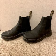 Doc Martens Embury Black Leather Pull On Chelsea Boot Usm 8 Shoes Dr Martens, Chelsea Boots Mens, Dr Martens Black, Chelsea Boots Men, Dr Martens Shoes, Martens Shoes, Leather Pulls, Chelsea Boot, Doc Martens