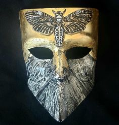 Silence Men's Mask- Traditional Venetian Bauta mask with black and white crackle, gold leaf, high gloss glaze, satin ribbons, an elastic band, and 3d hand painted Deathshead Moth. Finished interior with felt for comfort. Each piece is made by hand and are original pieces of art. Venician Mask, Black And Gold Mask, Deathshead Moth, Bauta Mask, Moth Costume, Mens Masquerade Mask, Gold Mask, 3d Hand, Mask Black