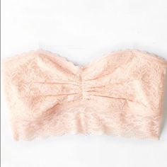 Nwot Aerie Vintage Lace Bandeau Bralette Size: Small (Fits Xs-S) Color: Light Peach Summer Bandeau Lace Bra, Strapless Bra With Removable Pads For Spring, Lace Strapless Tube Top Bra Friendly, Lace Strapless Bra-friendly Tube Top, Bra Friendly Lace Strapless Tube Top, Lace Bra-friendly Strapless Tube Top, Bra-friendly Lace Bandeau Tube Top, Bra Friendly Lace Bandeau Tube Top, Summer Strapless Lace Bra