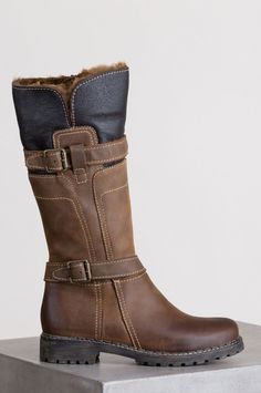 Women's Adelyn Wool-Lined Leather Boots with Shearling Trim | Overland Winter Shoes For Women Boots, Footwear Ideas, Womens Winter Boots, Big Calves, Comfortable Boots, Beautiful Boots, Urban Style, Cool Boots, Casual Fall Outfits