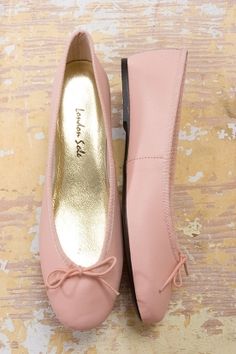 pink ballet flats. london sole. Ingenue Ethereal, Ethereal Classic, Spring Moodboard, Ballet Inspired Fashion, Pink Board, Dream Shoe, French Life, Girly Clothes, Pink Ballet Flats