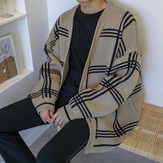 Oversized plaid cardigan - Shop at The Korean Fashion Plaid Sweater Coat, Cardigan Korean Style, Lazy Sweater, Loose Knitwear, Retro Cardigans, Long Sweater Coat, Brown Knit Sweater, Mens Cardigan Sweater, Plaid Cardigan