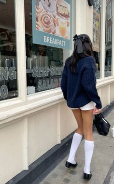 Calf Socks Outfit, Outfits With Knee High Socks, White Socks Outfit, Knee Socks Outfits, Long Socks Outfit, Knee High Socks Outfit, Mary Jane Shoes Outfit, High Socks Outfits, High Knee Socks Outfit