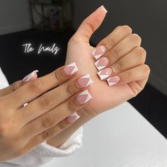 Short Square Nails, White Acrylic Nails, French Tip Acrylic Nails, Cute Acrylic Nail Designs, Short Square Acrylic Nails, Short Acrylic, Unique Acrylic Nails, Bling Acrylic Nails, Acrylic Nails Coffin Short