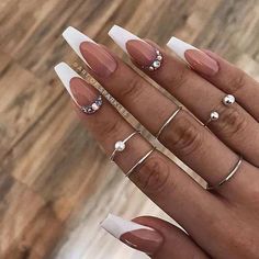 Coffin Nails with White Tips coffinnails French tip acrylic nails Chrome Coffin, Famous Nails, Coffin French, Coffin Design, Chrome Pink, Chrome French, Jade Nails, Acrylic French, White Tip Nails