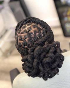 Low Bun Loc Styles, Twist Loc Styles, Braided Loc Updo, Dreadlocks Hairstyles For Ladies, Paprika Hair Color, Blue And Black Braids, Black Braids Hairstyles, Girl Locs, Loc Bun