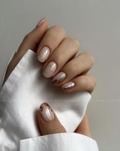 35+ Elegant & Classy Winter Nails I'm Obsessing Over! Pink Christmas Nails, Fingernail Ideas, Ombre Gel Nails, Manicure Designs