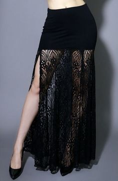 Long Black Lace Skirt, Long Lace Skirt, Black Lace Skirt, Diy Clothes Design, Batik Fashion, Fashion Hacks Clothes, Refashion Clothes, Clothing Hacks, Edgy Outfits