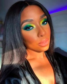 Green Eyeshadow Looks, Makeup Verde, Green Eyeshadow Look, Blue Makeup Looks, Vibrant Makeup, Yellow Makeup, Carnival Makeup, Road Warrior, Carmen Miranda