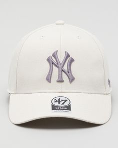 Styling Lookbook, New York Cap, Forty Seven, Long Gel Nails, Cap Patterns, Kawaii Fashion Outfits, Ny Yankees