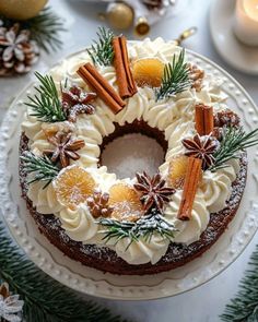 Yule Treats, Easy Christmas Cake Recipe, Showstopper Cakes, Wreath Cake, Gingerbread Wreath, Christmas Desserts Easy, Christmas Cake Topper, Christmas Cake Recipes, Ginger Spice