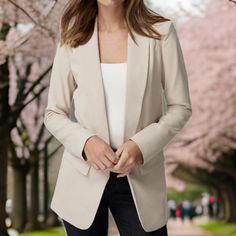 This Polished Blazer Is Designed In A Lightweight Linen Blend For Desk-To-Dinner Appeal * Excellent Condition - Never Worn * Fully Lined * See Photos For Details & Measurements * Smoke Free Home * Bundle To Save: Automatic 15% Off At Checkout With 2+ Items And Only 1 Shipping Fee Herringbone Jacket, Peplum Blazer, Suede Blazer, Taylor White, Black Tweed, Cotton Blazer, Tailored Blazer, Plaid Blazer, White Blazer