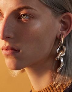 miriam haney by manolo campion for neue journal‏ | visual optimism; fashion editorials, shows, campaigns & more! Piercing Photography, Jewellery Editorial, Photography Campaign, Ear Candy, Bling Rings, Jewelry Care, Editorial Fashion, Jewelry Inspiration