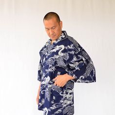 Lightweight and comfortable to wear in summer. Of course, it is also great for a nightgown. 【Specifiction】 ・Material / Cotton ・Size / M, L, XL ・Weight 360, 380, 400 g ・Made in Japan Product Type: CLOTHING AND ACCESSORIES Collection: KIMONO > JINBEI / SAMUE / DOUGI SET Casual Short Sleeve Kimono For Loungewear, Dragon Roll, Accessories Collection, In Summer, Clothing And Accessories, Night Gown, Made In Japan, Kimono Top, Japan