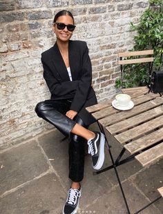 London Work Outfit, London Day Out Outfit, Outfits To Wear In London, Instagram London, Blazer Outfit, Mode Inspo, 가을 패션, Autumn Outfit, Looks Style