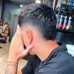 Cortes Aesthetic, Drop Fade Haircut, Mohawk Hairstyles Men, Mens Hairstyles Fade, Burst Fade