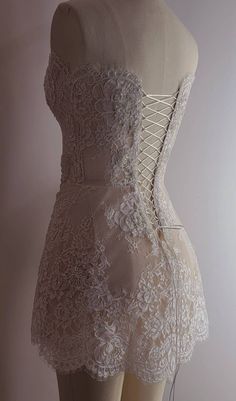 Fitted Lace Dress For Debutante Ball, Lace Dress With Intricate Embroidery For Debutante Ball, Debutante Ball Wedding Dress With Lace Trim, Elegant Lace Dress For Debutante Ball, Elegant Fitted Lace Dress For Debutante Ball, Cream Lace Dresses With Intricate Embroidery, Cream Lace Dress With Intricate Embroidery, Elegant Tulle Lace With Intricate Embroidery, Cream Lace Wedding Dress For Debutante Ball