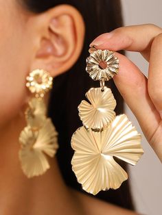 Accentuate your ensemble with our chic flower-shaped solid color drop earrings. Add a touch of elegance to your look. Alloy Earrings, Long Drop Earrings, Metal Flowers, Silver Drop Earrings, Gold Drop Earrings, Ear Jewelry, Long Earrings, Flower Earrings, Accessories Earrings