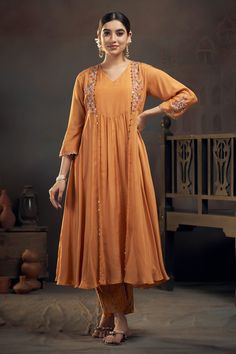 Shop for these amazing collections of Yellow Cotton Silk Hand Embroidered Floral V Jacket Kurta And Pant Set For Women by Hirika&Dhruti online at Aza Fashions. Mango Yellow, Yellow Kurta, Hand Work Blouse, Embroidered Pants, Hand Work Blouse Design, Designer Party Wear Dresses, Fancy Blouses, Sharara Set, Fancy Blouse Designs