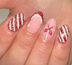 Christmas Acrylic Nail Designs, Trending Christmas Nails, Copper Nails Designs, Strawberry Nail Art, Nails Festive, Cowboy Nails, Christmas Nails 2023, Disney Acrylic Nails