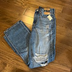 Wide Legged Jeans, Super Flare Jeans, 90s Baggy, Distressed Mom Jeans, Skater Jeans, Low Rise Flare Jeans, Aeropostale Jeans, Y2k Jeans, Flare Leg Jeans