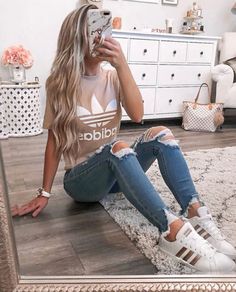 Great t-shirt to team with leggings or jeans for a casual or workout and gym look! The top comes in loads of colours too! Sporty Outfits Summer, Teenage Outfits, Pinterest Outfits, Teenager Outfits, Pinterest Fashion, Sporty Outfits, Cute Summer Outfits