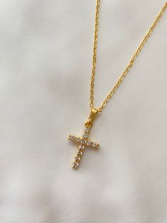 Gold Cross Necklace, Lana Del Cross Necklace, Dainty Cross Necklace, Minimal Jewelry Dainty Cross Necklace, Gold Cross Necklace, Minimal Jewelry, Necklace Dainty, Gold Cross, Pendant Necklaces, Cross Necklace, Gold Necklace, Necklaces