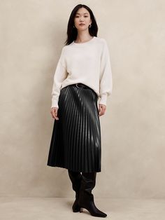 Vegan Leather Pleated Midi Skirt | Banana Republic Factory Pleated Leather Skirt Outfit, Leather Midi Skirt Outfit, Accordian Skirt, Maxi Skirt Work, Pleated Black Skirt, Executive Style, Black Pleated Midi Skirt, Leather Skirt Outfit, Executive Fashion