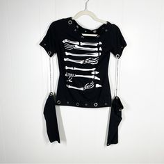 Nwt Punk Rave Black Skeleton Short Sleeve Chain Sleeve Tee S Bust - 28" Sleeve - 7" Shoulder To Hem - 21" Measurements Are Approximate. New With Tags Fitted Punk Style Party T-shirt, Edgy Top For Halloween Concert, Edgy Halloween Concert Top, Fitted Punk T-shirt For Alternative Fashion, Fitted Emo T-shirt For Summer, Punk Tops With Skull Print For Alternative Fashion, Rocker Fitted Tops For Halloween, Rocker Style Fitted Tops For Halloween, Fitted Rocker Tops For Halloween