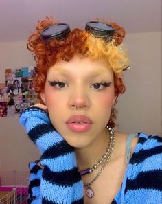 Ginger Twa Hairstyles, Dyed Short Natural Hair, Howleen Wolf, Boosting Confidence, Twa Hairstyles, Honey Brown Hair, Creative Hair Color