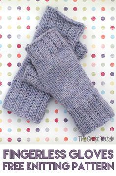 fingerless gloves are knitted in the same color as they appear on this pattern