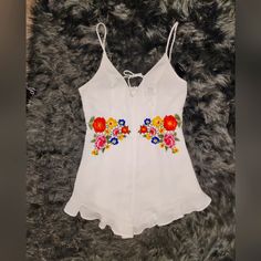 Nwt Forever 21 White Floral Short Romper Sz M, Never Worn, Excellent Condition, Super Cute! Summer Party Jumpsuits And Rompers With Floral Embroidery, Floral Embroidered Jumpsuits And Rompers For Summer Parties, Spring Embroidered Fitted Jumpsuits And Rompers, Embroidered Fitted Jumpsuits And Rompers For Spring, Embroidered Jumpsuits And Rompers For Summer Parties, Forever 21 Floral Embroidery Fitted Tops, Fitted V-neck Jumpsuits And Rompers By Forever 21, Tropical Romper, White Overalls