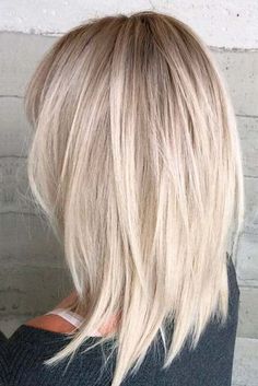 Platinový Blond, Κούρεμα Bob, Medium Length Hair With Layers, Shoulder Length Hair Cuts, Short Hairstyle, Medium Hair Cuts, Shoulder Length Hair, Medium Length Hair Cuts