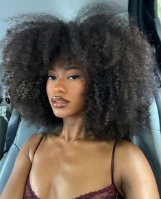 Short Curly Hair Wigs, Natural Hair Bangs, Curly Hair Wigs, Curly Wig With Bangs, Natural Hair Salons, Hair For Black Women, Girls Natural Hairstyles