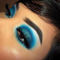 Glam Eyeshadow, Make Up Designs, Blue Eyeshadow Looks, Makeup Eyeshadow Palette, Makeup Tutorial Eyeshadow, Hooded Eye Makeup