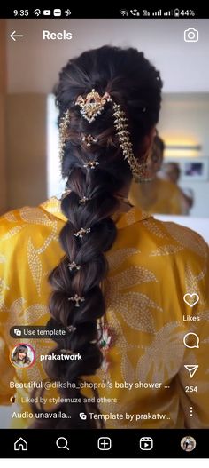 Hairstyles With Pallu On Head, French Braid Indian Wedding, Saree For Mehendi Function For Bride, Long Hairstyles Indian Wedding, Rajwadi Hairstyle, Hairstyles For Langa Voni, Braids For Lehenga, South Indian Bridal Braid, Indian Hair Accessories Jewelry