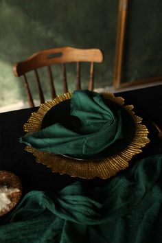 GREEN Cotton Napkins - Lovely-Heart-Things Dark Green Linens Wedding, Dark Green Table Linen Wedding, Green Velvet Napkins Wedding, Hunter Green Table Cloth Wedding, Hunter Green Napkins Wedding, Emerald Green And Champagne Wedding, Forest Green Napkins, Rustic Table Decor, Green Napkins