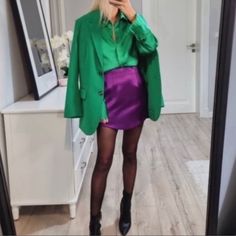 Nwt Zara Satin Effect Purple Mini Skirt Size Xs. Blogger Fave! Chic Green Skirt For Winter, Chic Green Winter Skirt, Fall Green Mini Skirt For Work, Elegant Green Mini Skirt For Fall, Chic Green Mini Skirt For Winter, Trendy Green Mini Skirt For Winter, Elegant Purple Zara Bottoms, Casual Purple Skirt For Work, Casual Purple Skirt For Night Out