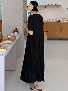 Uoozee Black Dresses With Pleated Hem And Short Sleeves, Black Pleated Dress For Spring, Black Pleated Maxi Dress, Casual Black Pleated Dress For Spring, Black Pleated Hem Dress For Summer, Black Pleated Hem Dress For Spring, Black Spring Dress With Pleated Hem, Casual Black Dress With Pleated Hem, Short Sleeve Pleated Maxi Dress