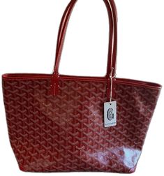 Artois Pm Bag, Goyard Bag, Rodeo Drive, Red Interior, Neutral Beige, Red Interiors, Interior Color, Exterior Colors, Colorful Interiors