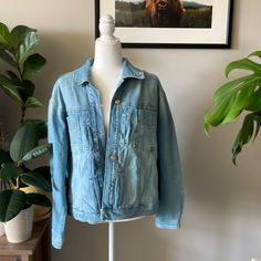 Pilcro Boyfriend Denim Jacket From Anthropologie. Never Worn, Nwot. Size Medium, Medium Denim Wash. Front Pockets On Bust Are Real But There Are Fake Side Pockets. However, In The Video You Will See There Are Pockets On The Interior Of The Jacket. Medium Wash Washed Denim Jacket In Utility Style, Spring Recycled Denim Button-up Jacket, Light Wash Utility Denim Jacket For Fall, Recycled Denim Jacket For Spring, Light Wash Denim Utility Outerwear, Medium Wash Utility Denim Jacket With Buttons, Utility Style Medium Wash Denim Jacket With Buttons, Medium Wash Denim Utility Jacket, Vintage Medium Wash Outerwear For Everyday