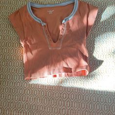 The Color Is Orange Casual Orange V-neck Crop Top, Spring Orange Tops From Urban Outfitters, Trendy Orange Tops From Urban Outfitters, Trendy Orange Urban Outfitters Top, Urban Outfitters Orange Sleeveless Top, Urban Outfitters Orange Tops For Spring, Go For Gold Top, Sublimation Ideas Projects Inspiration, Sublimation Ideas