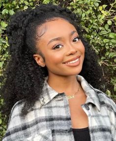 Black Hair Inspiration, Famous Girls, Fav Celebs, Girls Makeup, Black Girls Hairstyles