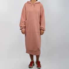 Our long soft beige hoodie dress is an every day dream. This hoodie design is long, and has a hood is well sized. This stitch pocket has a comfortable size to hide your hands or put what you need. The fabric on this dress is made from very soft cotton of good quality with a little addition of polyester for more comfortable wearing. INFO Our hoodie dress are super comfy. * Classic fit with no center crease. * Air-jet spun yarn with a soft feel and reduced pilling. * The Overlocked stitches collar Beige Hoodie, Pocket Hoodie, Soft Beige, Hoodie Pullover, Dress Maxi, Pink Hoodie, Long Hoodie, Hoodie Design, Hoodie Dress